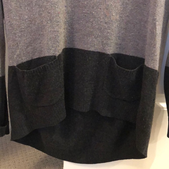 Color-block sweater - Picture 2 of 3